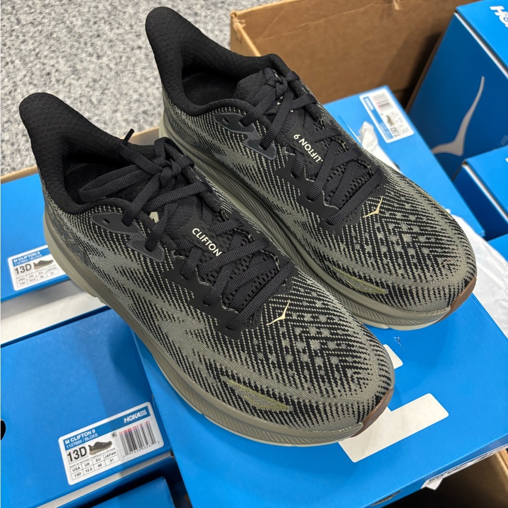 Men's HOKA Clifton9  - Color: Black/Slate - NEW IN BOX - ONLY A FEW LEFT!